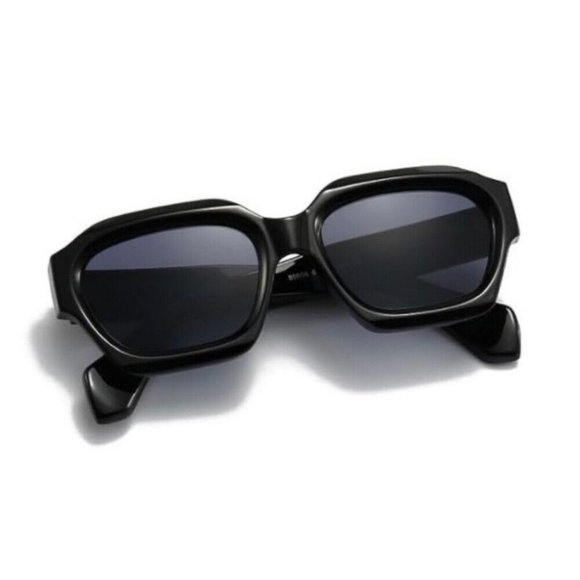 Men Women Trendy Black Lens Sports Black Frame Shades Oversized Sunglasses - Picture 1 of 9